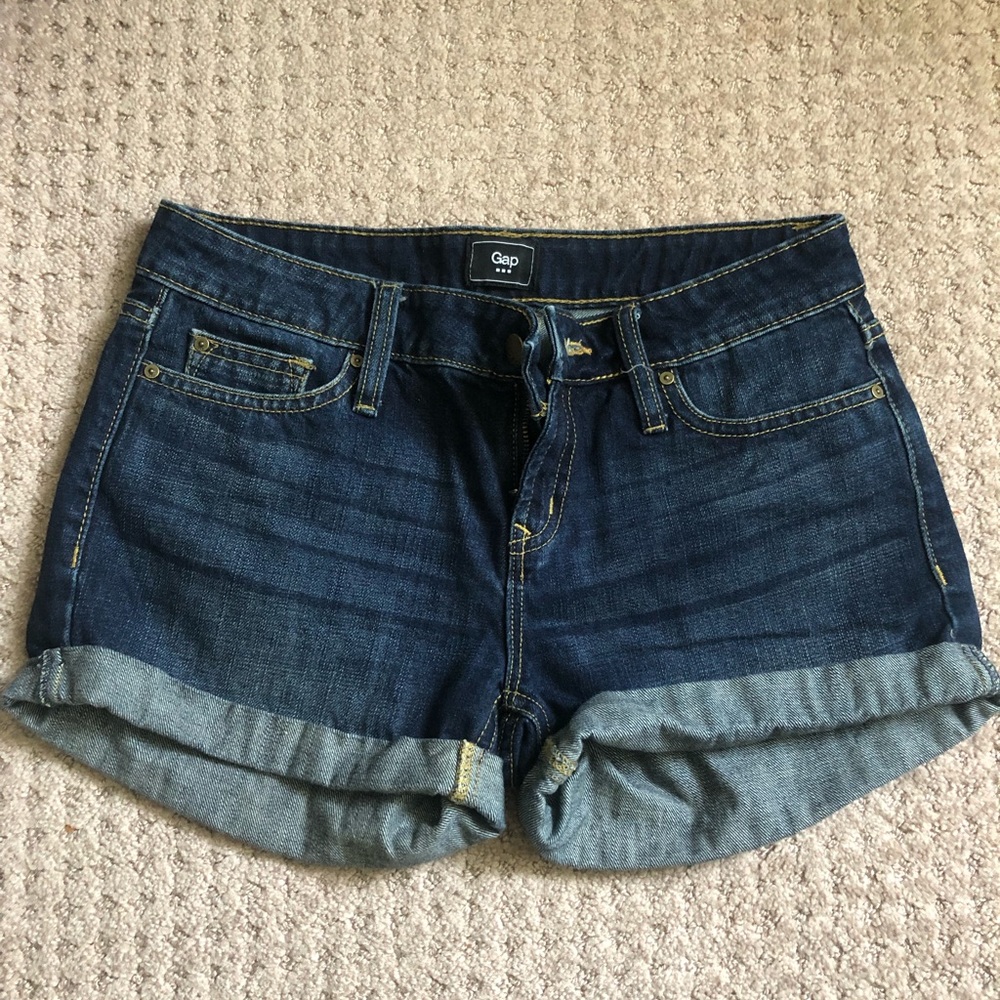 Gap mid rise denim shorts